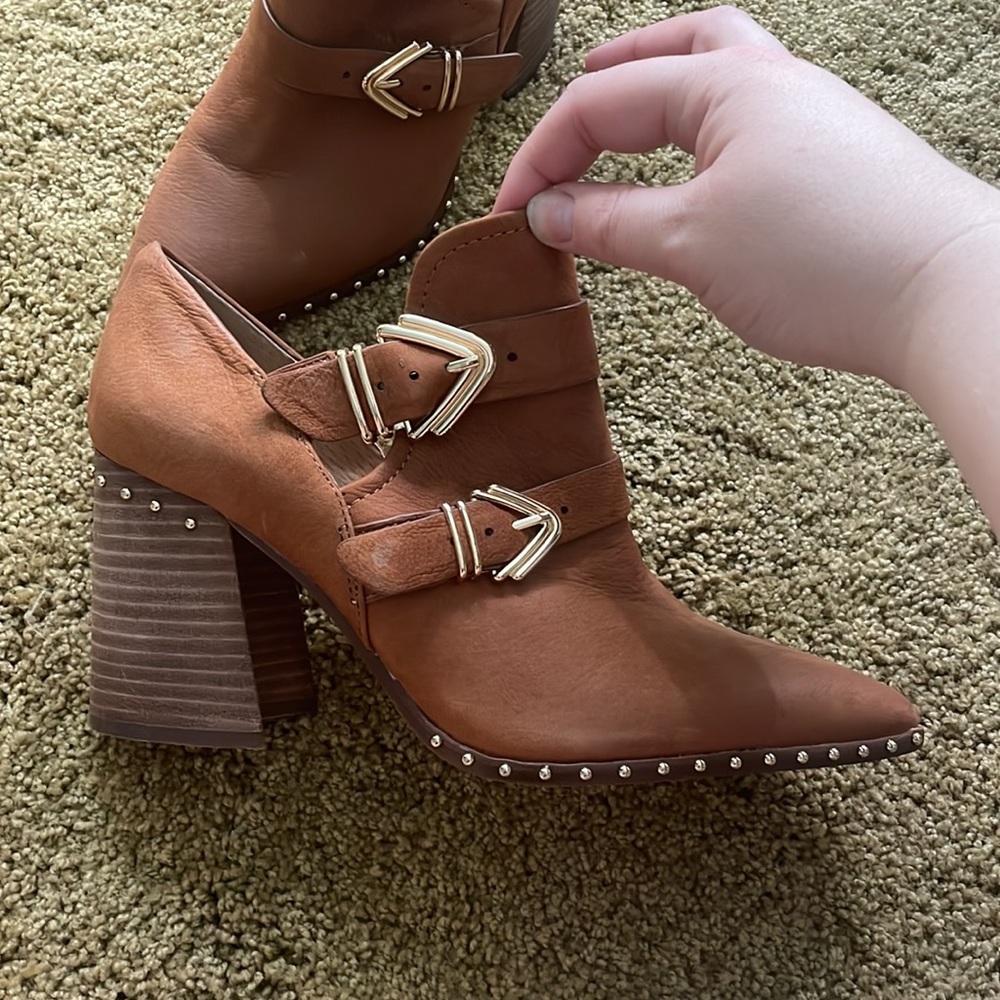 Gianni Bini Booties